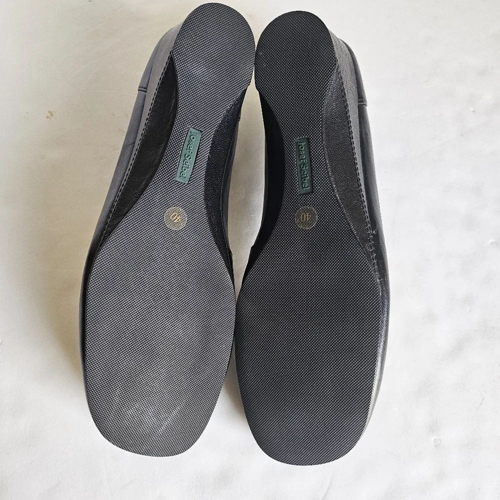 Josef Seibel Slip On Shoe Black Laser Cut Leather Wedge Size 40 NWT